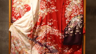 振袖　中古　お仕立て済み　十日町「桐屋」謹製　翠山　夢幻辻が花　緑色 振袖 中古 お仕立て済み 十日町「桐屋」謹製 翠山 夢幻辻が花